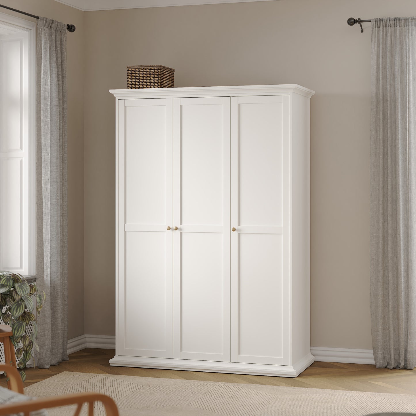 paris wardrobe with 3 doors in white