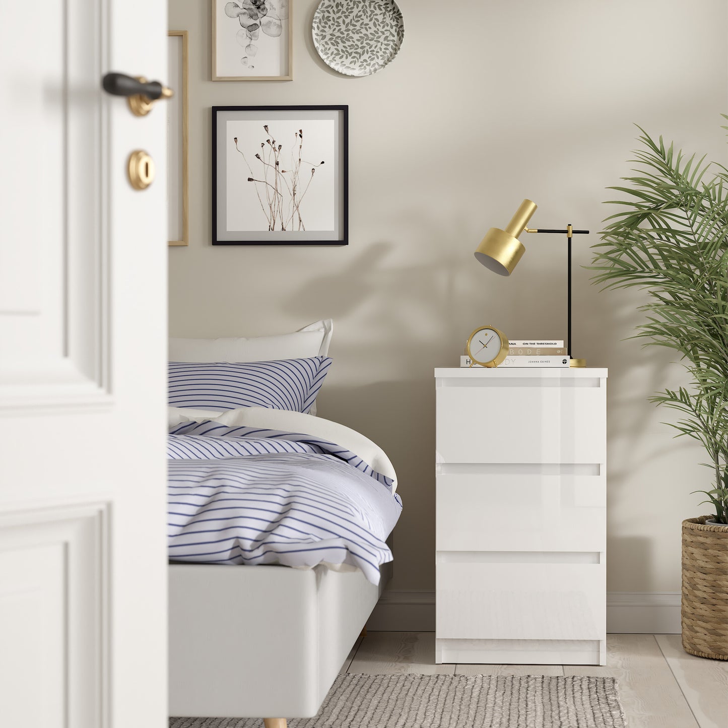 naia bedside 3 drawers in white high gloss