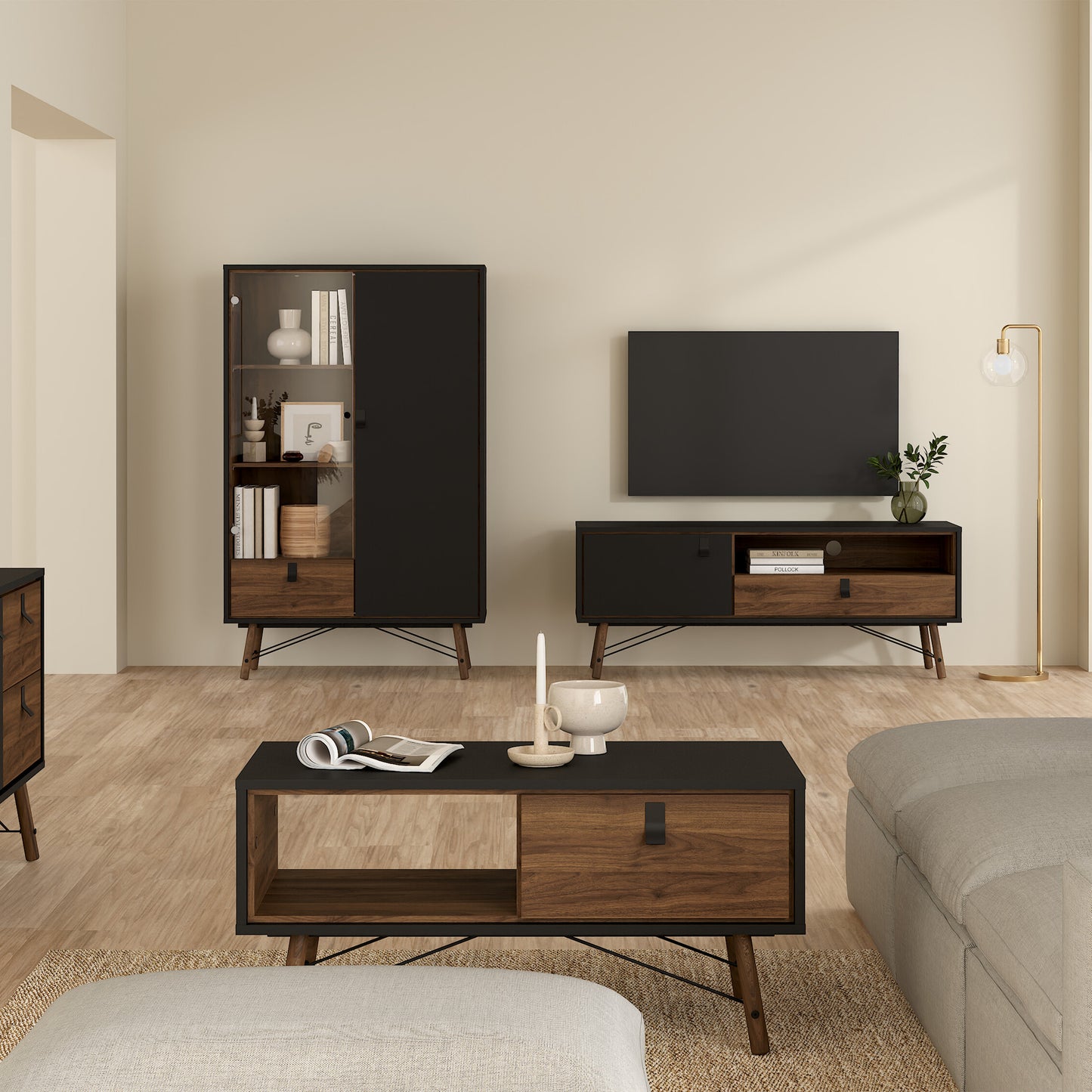 ry coffee table with 1 drawer in matt black walnut