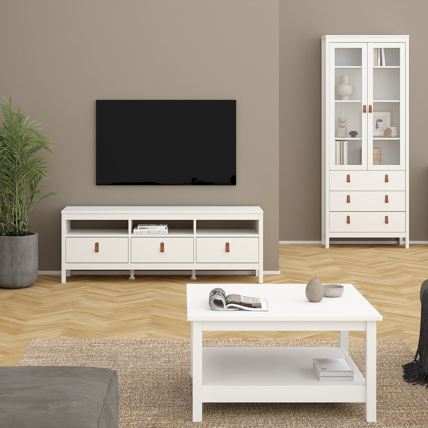 barcelona coffee table in white