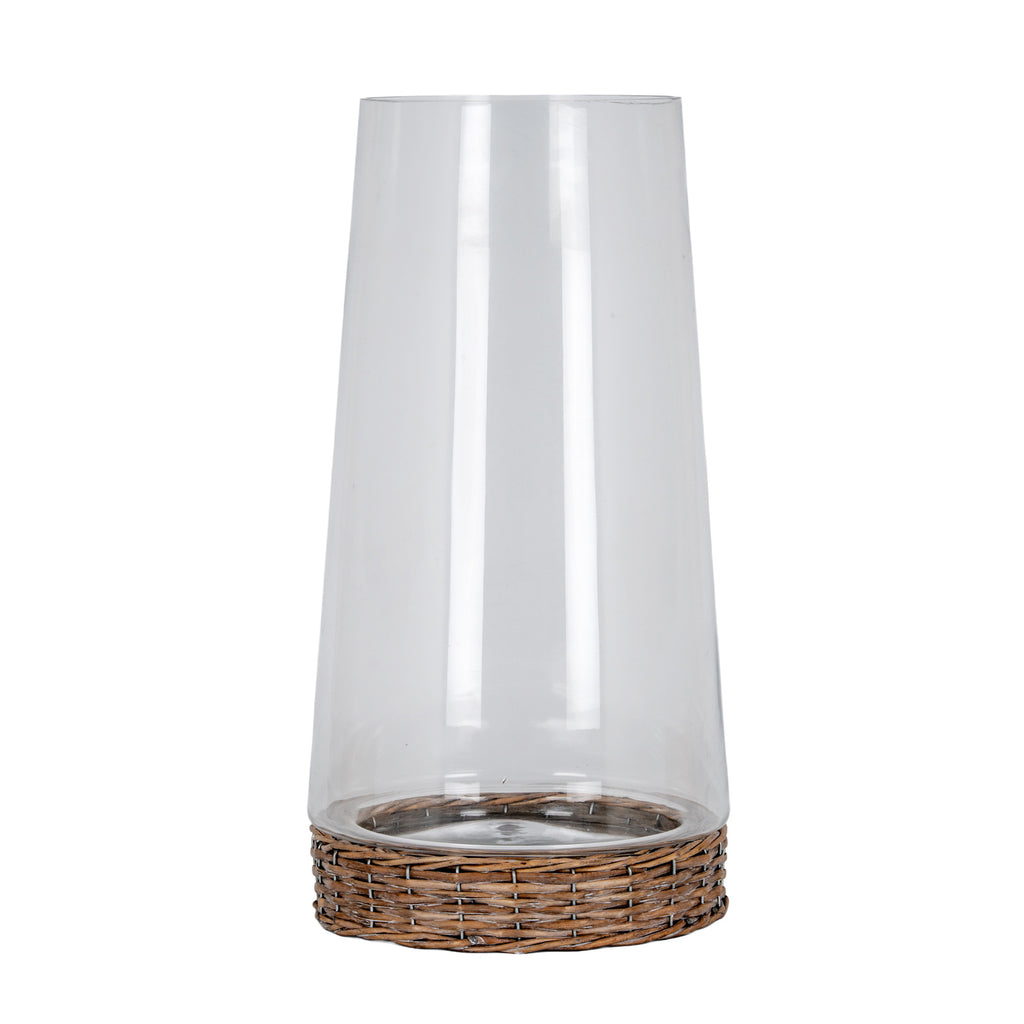 Briar Collection Large Hurricane Lantern With Wicker Tray
