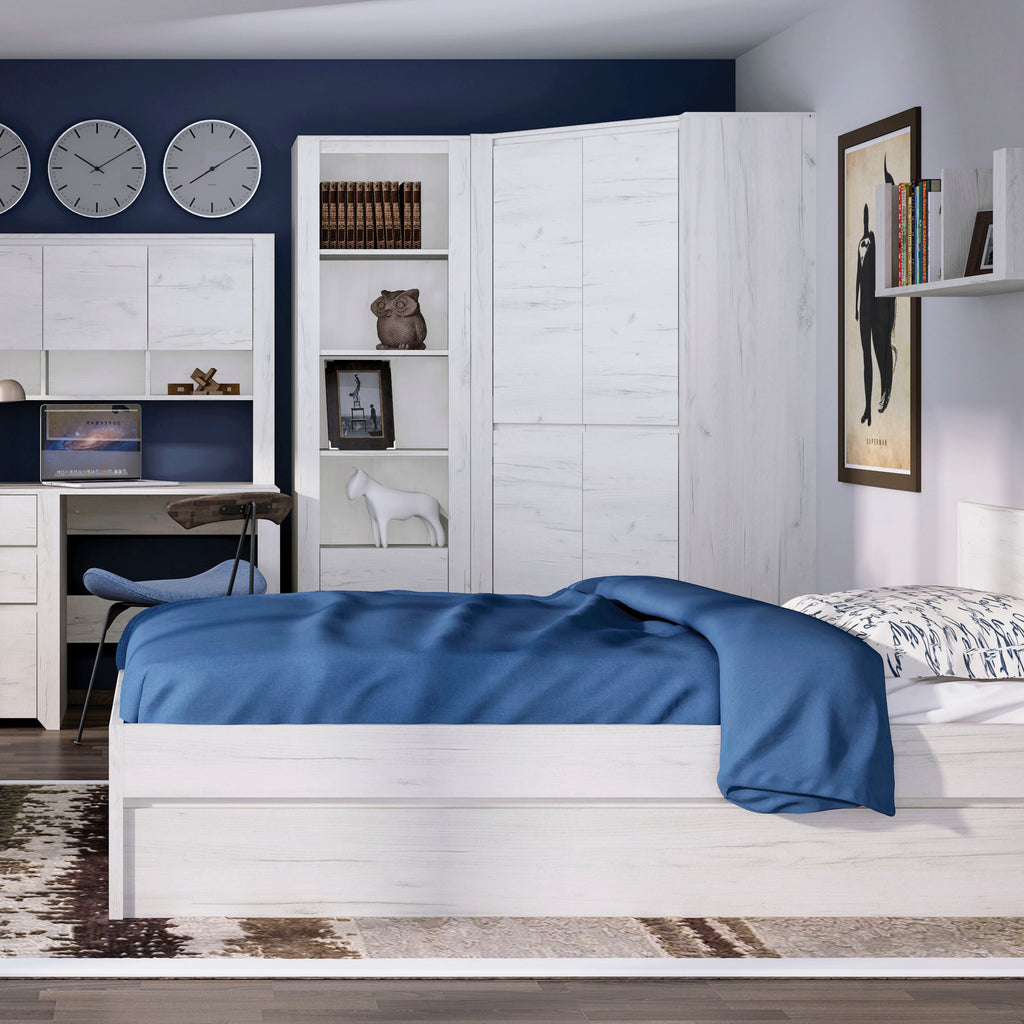 Angel corner fitted wardrobe